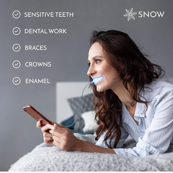 SNOW Teeth Whitening Kit with LED Light | Complete at Home Whitening System - Picture 3 of 6